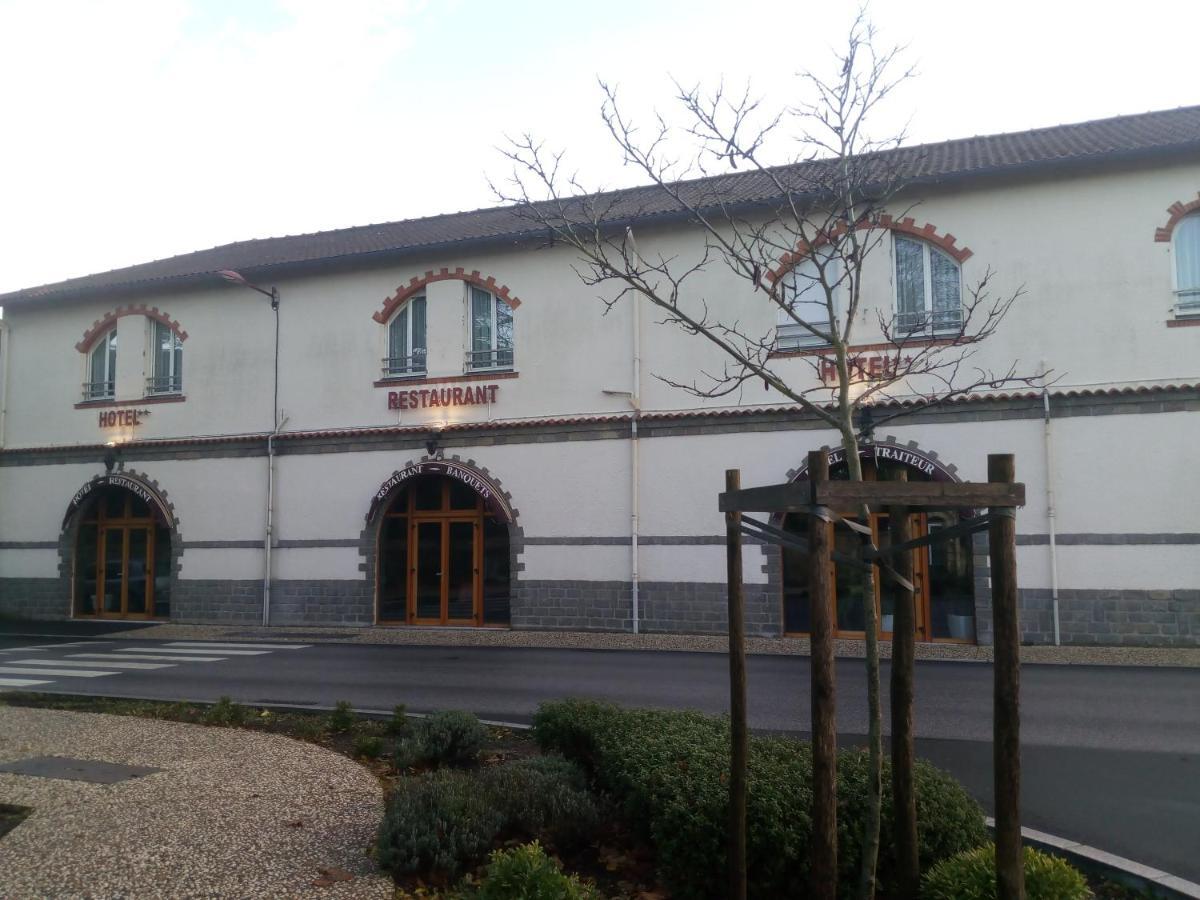 Hotel De La Gare Clisson Exteriör bild
